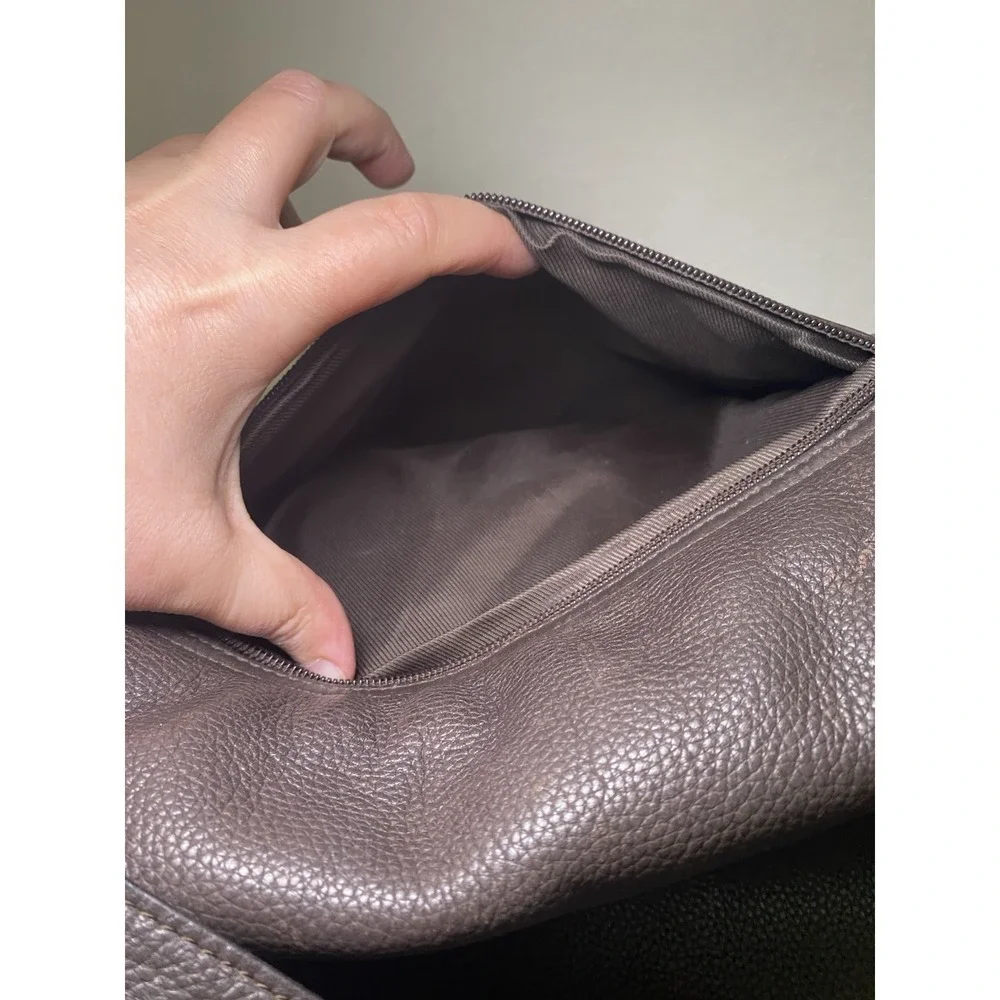 The Sak Crossbody Bag Brown Leather Satchel Flap Inside Pockets Divider Used